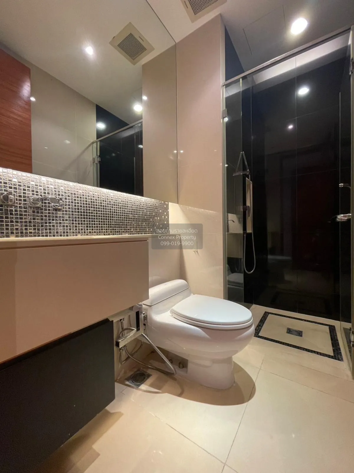 ขายคอนโด  ดิ แอดเดรส สุขุมวิท 28 ชั้นสูง BTS-พร้อมพงษ์ คลองตัน เข