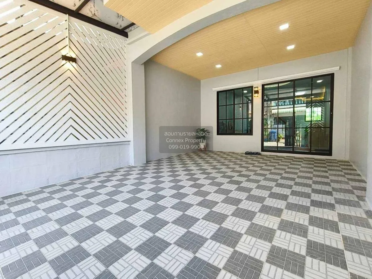 For Sale Townhouse/Townhome  , K.C. Ramintra 4 , newly renovated  2