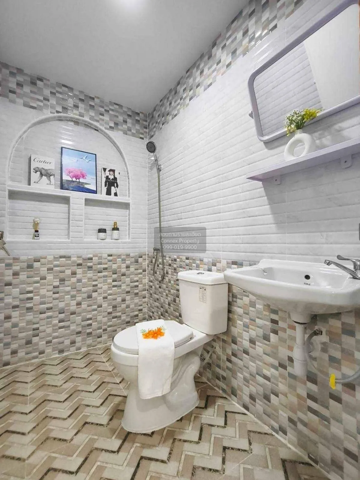 For Sale Townhouse/Townhome  , K.C. Ramintra 4 , newly renovated 