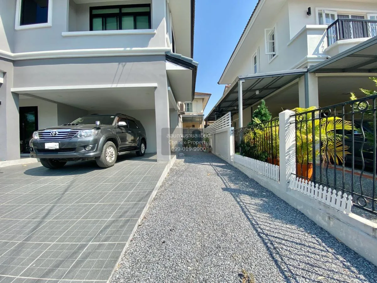 For Sale House , Mantana Srinakarin - Bangna , Bang Kaeo , Bang P