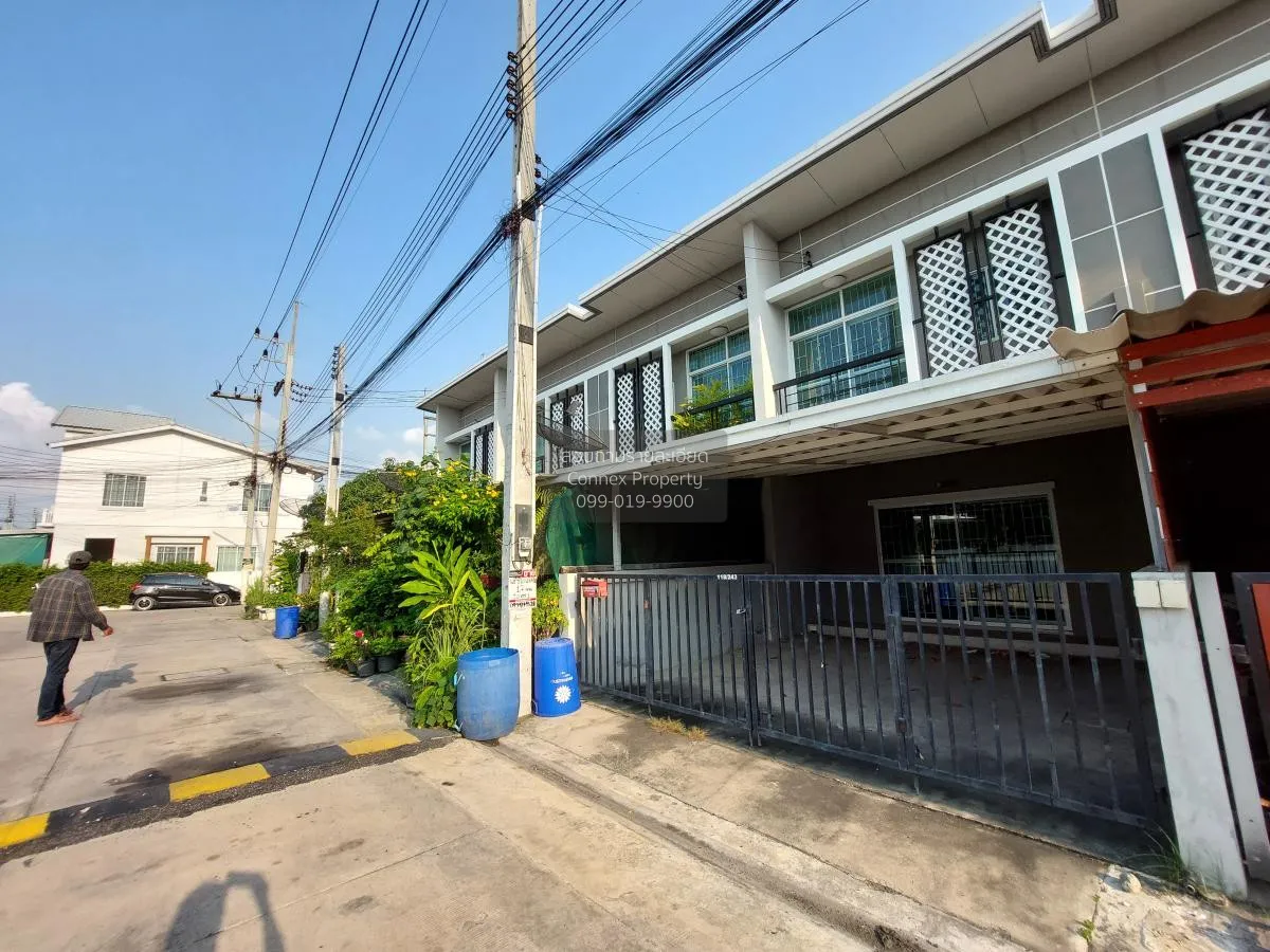 For Sale Townhouse/Townhome  , Preseo Plus One Amata Nakorn-Nong 