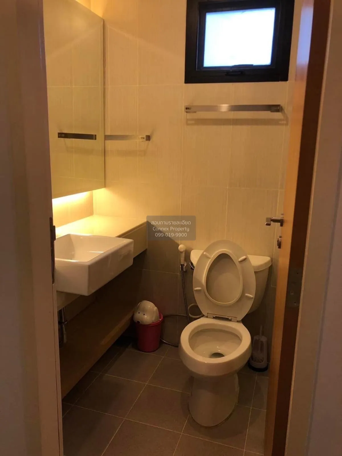 ขายคอนโด  ซีนิธ เพลส สุขุมวิท 42 BTS-เอกมัย พระโขนง เขต คลองเตย ก