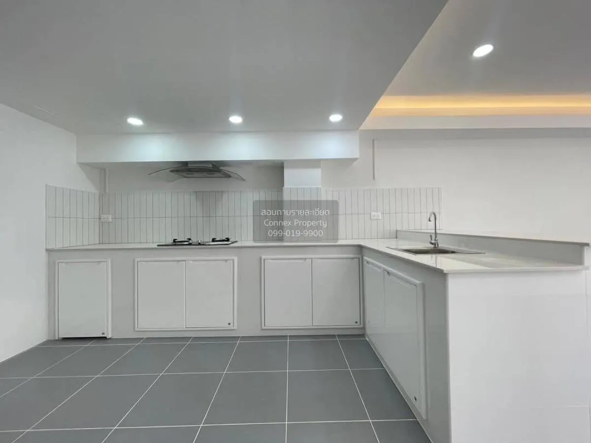 ขายทาวน์โฮม 3 ชั้น ติวานนท์ 43 รีโนเวทใหม่ ท่าทราย เมืองนนทบุรี น