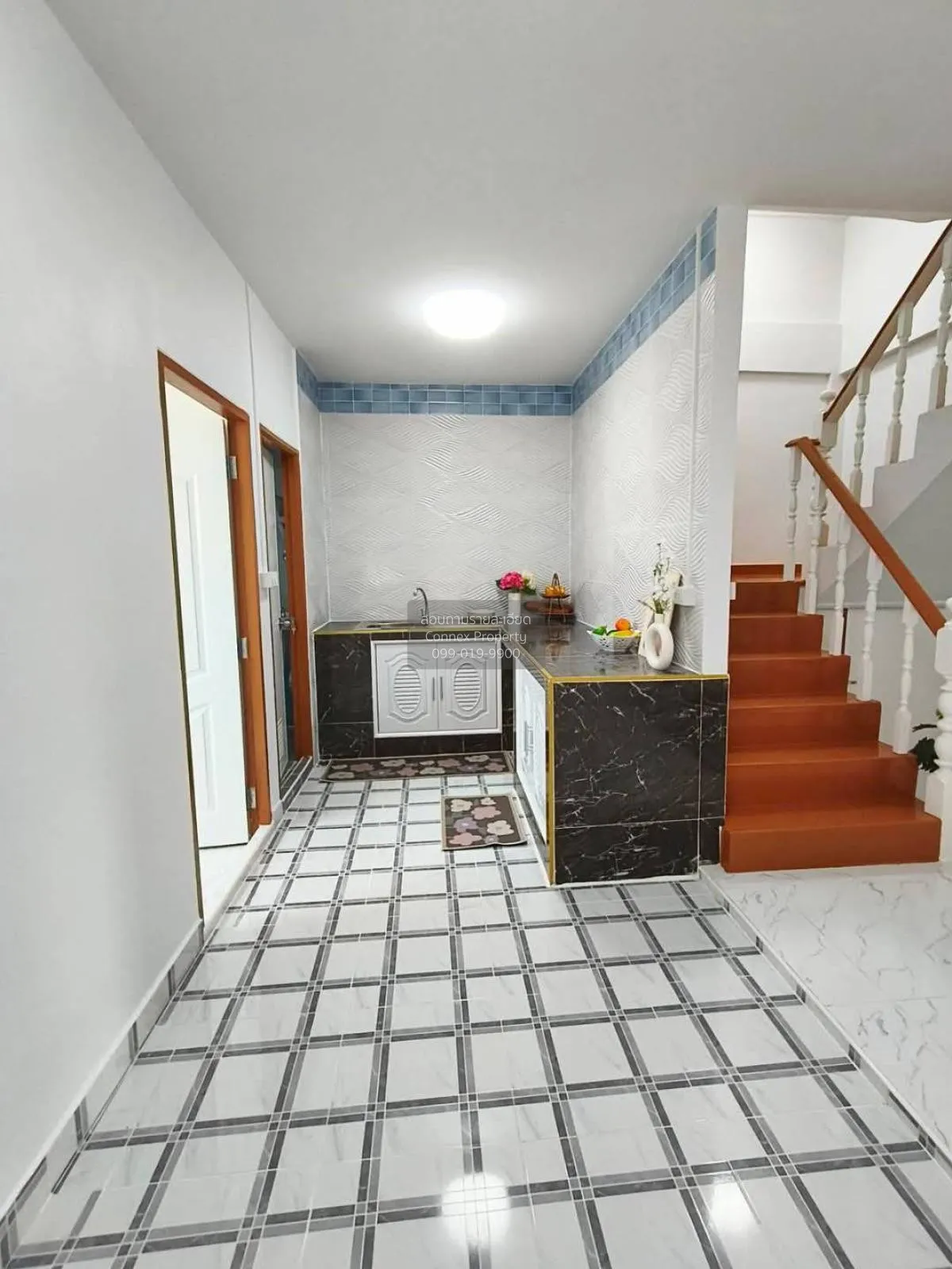 ขายทาวน์เฮ้าส์/ทาวน์โฮม  แดนทองวิลเลจ วัชรพล รีโนเวทใหม่ ท่าแร้ง 