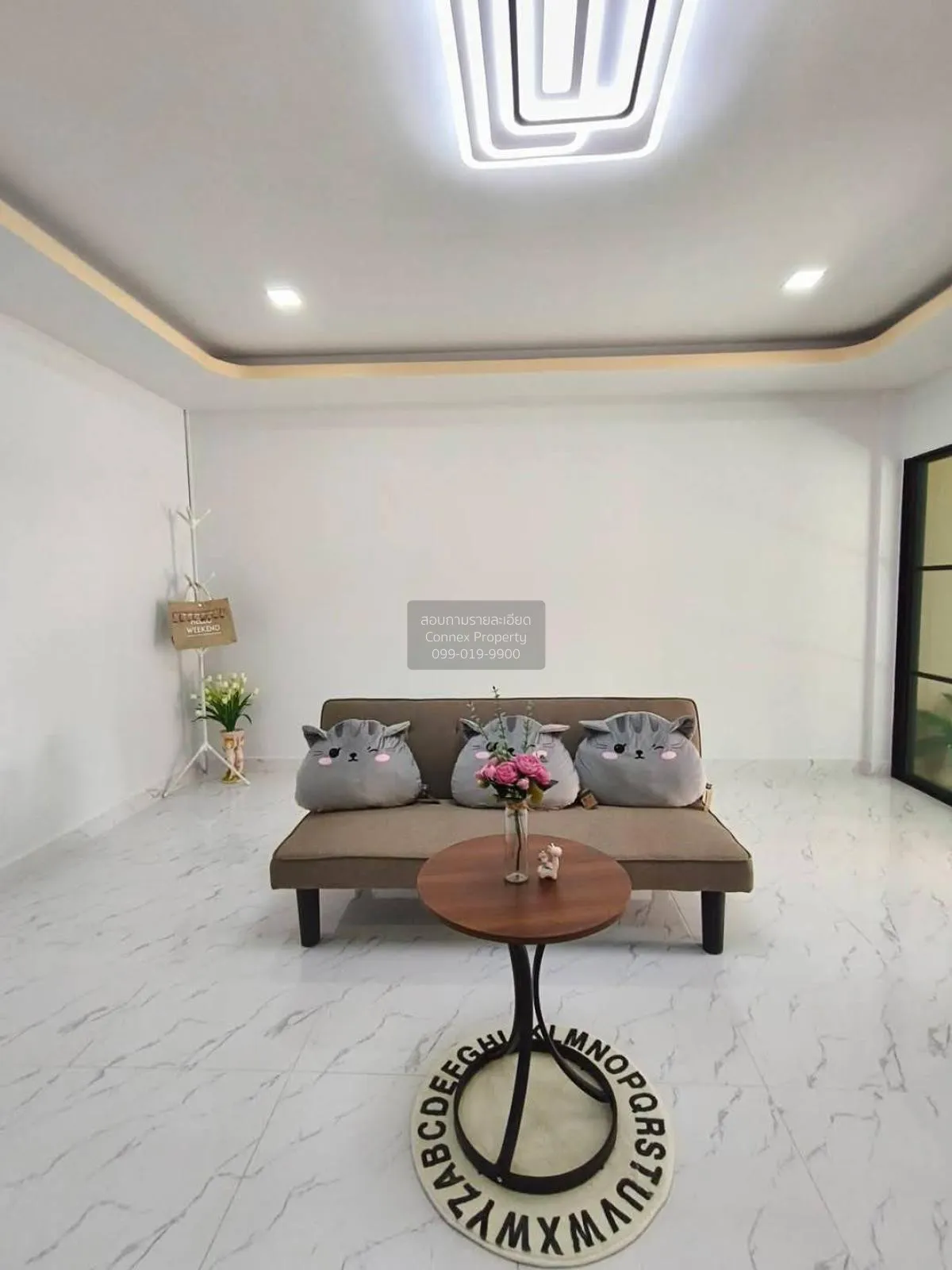 ขายทาวน์เฮ้าส์/ทาวน์โฮม  แดนทองวิลเลจ วัชรพล รีโนเวทใหม่ ท่าแร้ง 