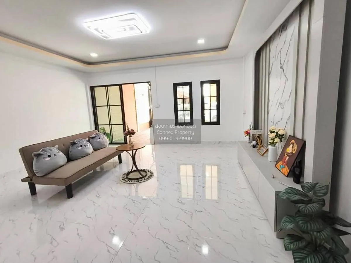 ขายทาวน์เฮ้าส์/ทาวน์โฮม  แดนทองวิลเลจ วัชรพล รีโนเวทใหม่ ท่าแร้ง 