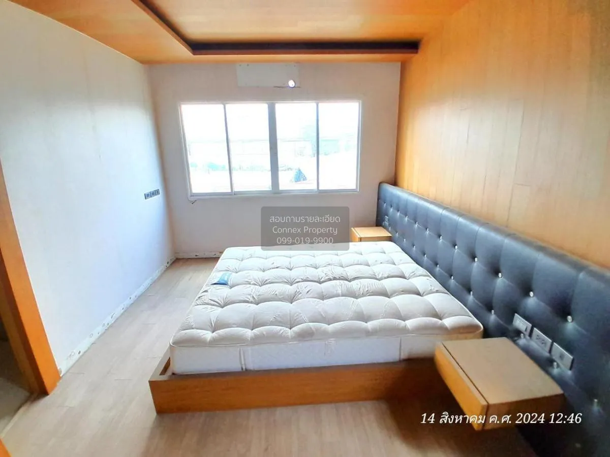 For Sale Townhouse/Townhome  , Deluxe Town Ramintra , Tha Raeng ,