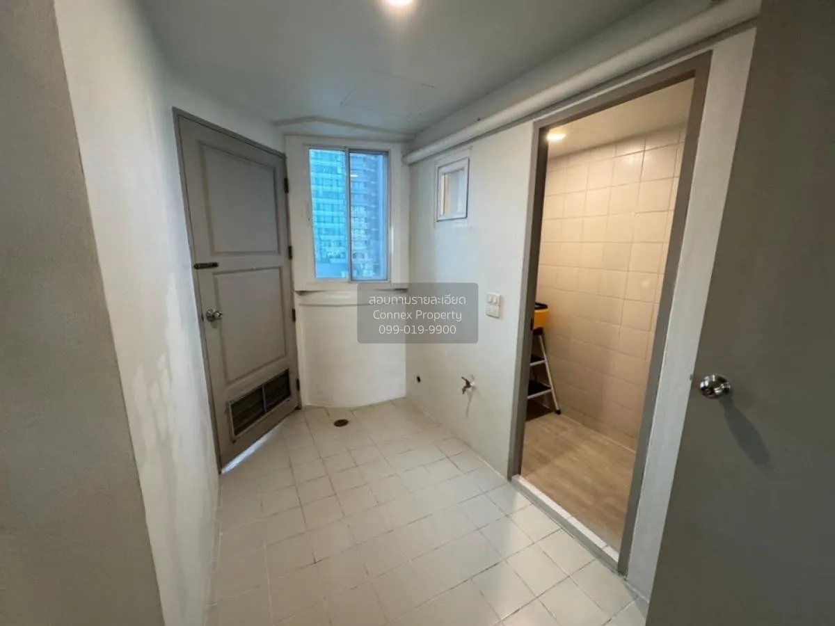 ขายคอนโด  ริเวอร์ไซด์ วิลล่า คอนโดมิเนียม 1 วิวสวย วิวแม่น้ำ บางโ