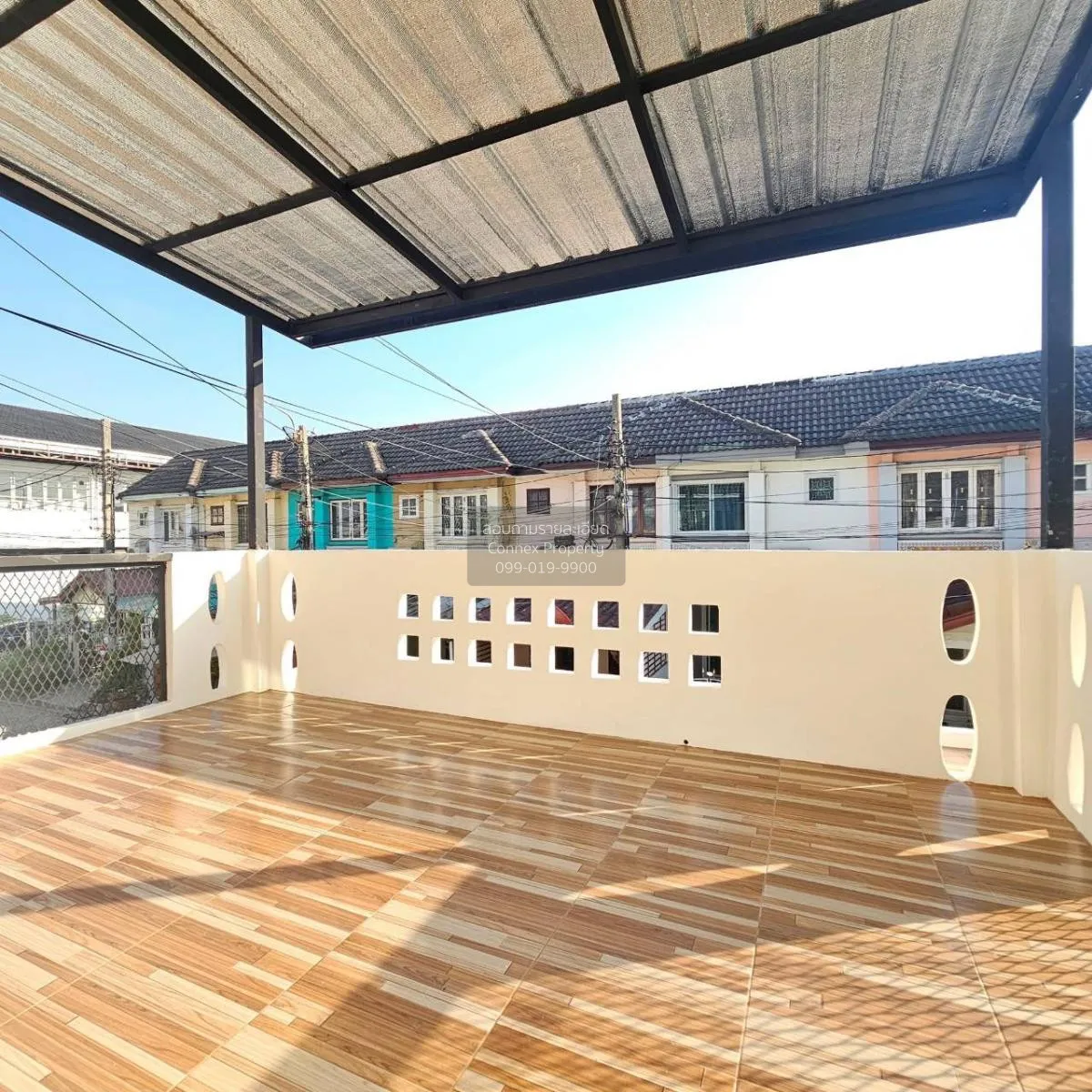 For Sale Townhouse/Townhome  , Nontiwa Garden , newly renovated ,