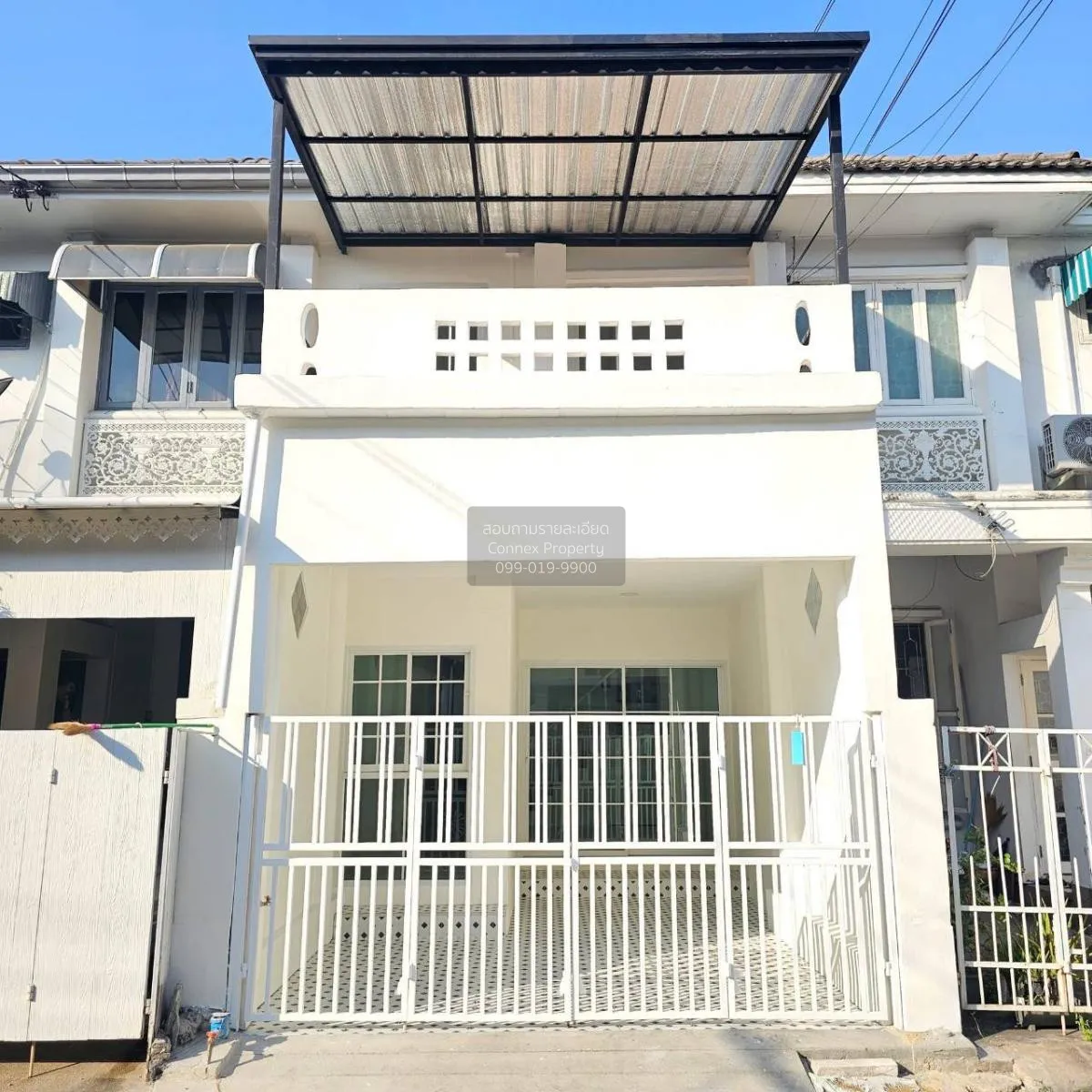 For Sale Townhouse/Townhome  , Nontiwa Garden , newly renovated , 1
