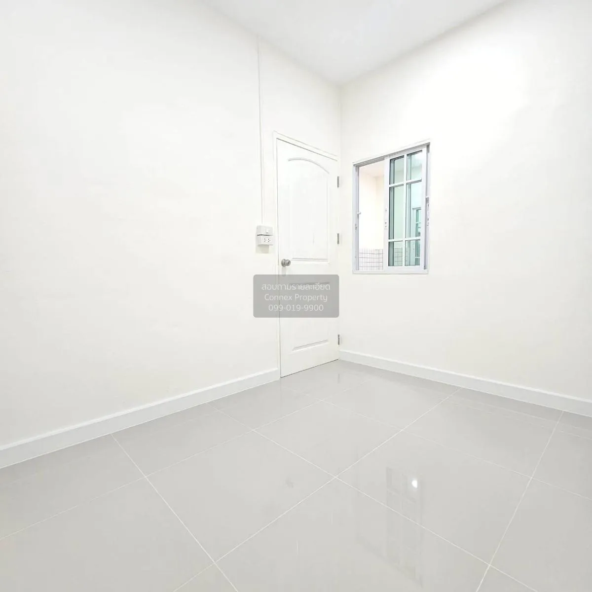For Sale Townhouse/Townhome  , Nontiwa Garden , newly renovated , 4
