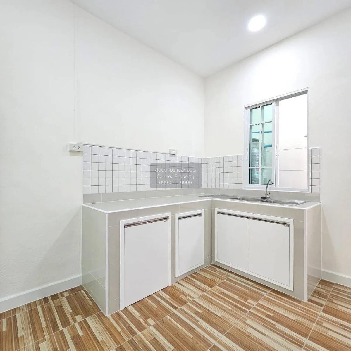 For Sale Townhouse/Townhome  , Nontiwa Garden , newly renovated ,