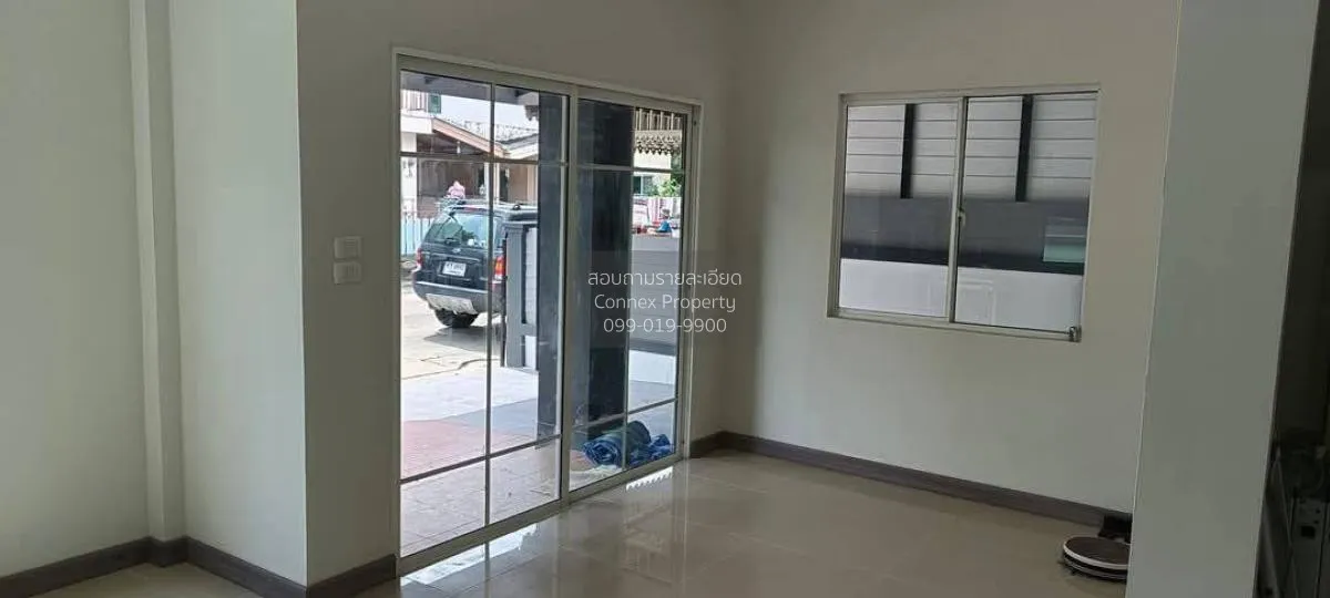 For Sale Townhouse/Townhome  , Baan Fah Piyarom Premier Park Rang