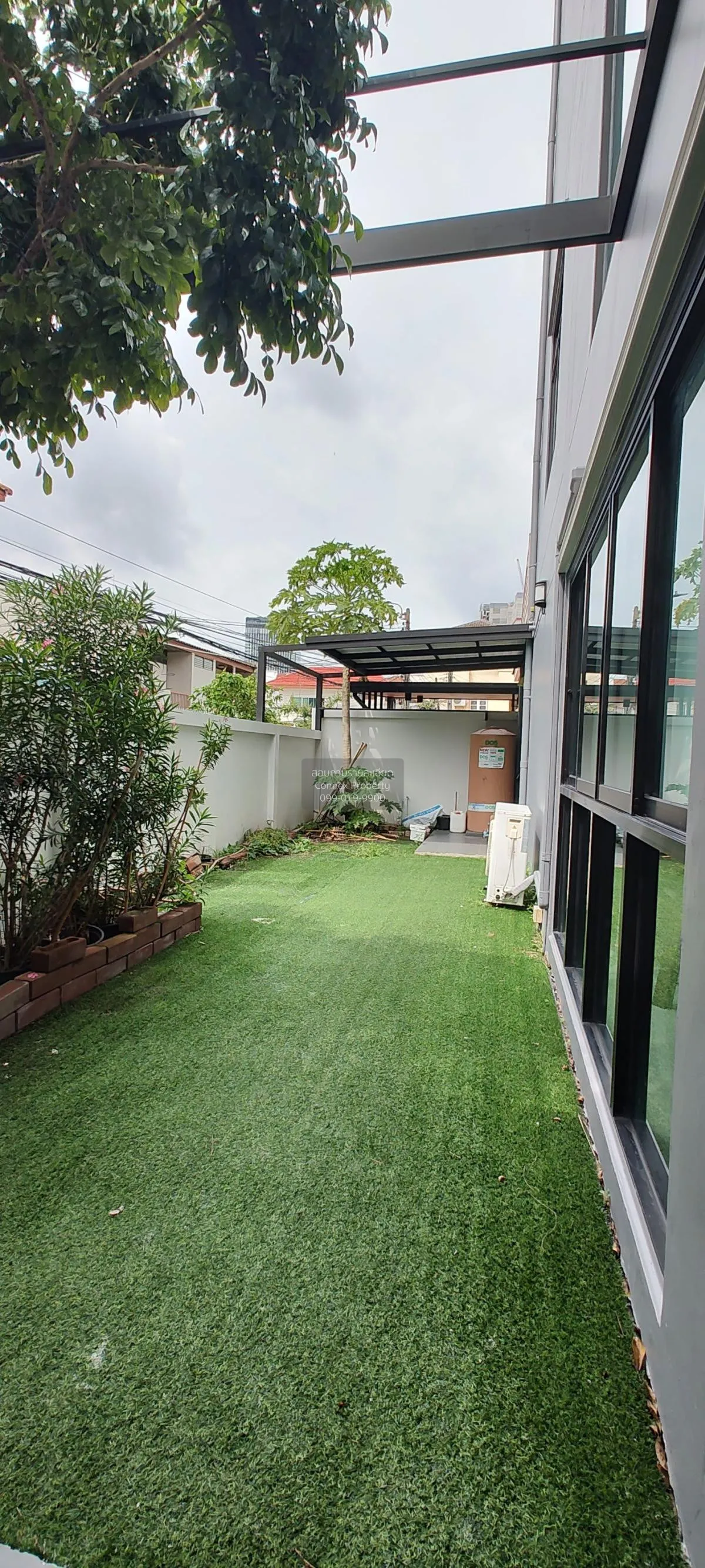 For Sale 3.5-storey detached house 250 sqm. Soi Lat Phrao 25 yeak