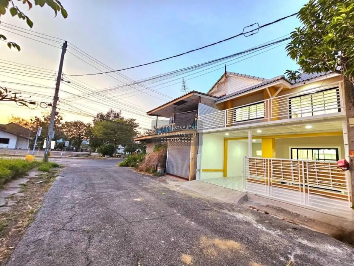 For Sale Townhouse/Townhome  , Baan Pruksa 14 A Bangbuathong , Ba 3