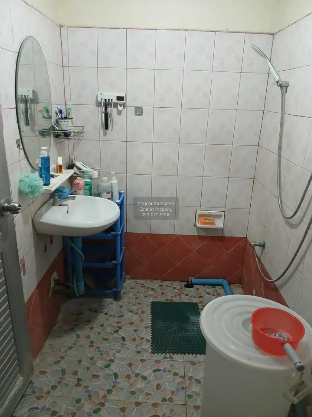 For Sale Townhouse for sale Ruamkit Village, Thung Song Hong, Lak