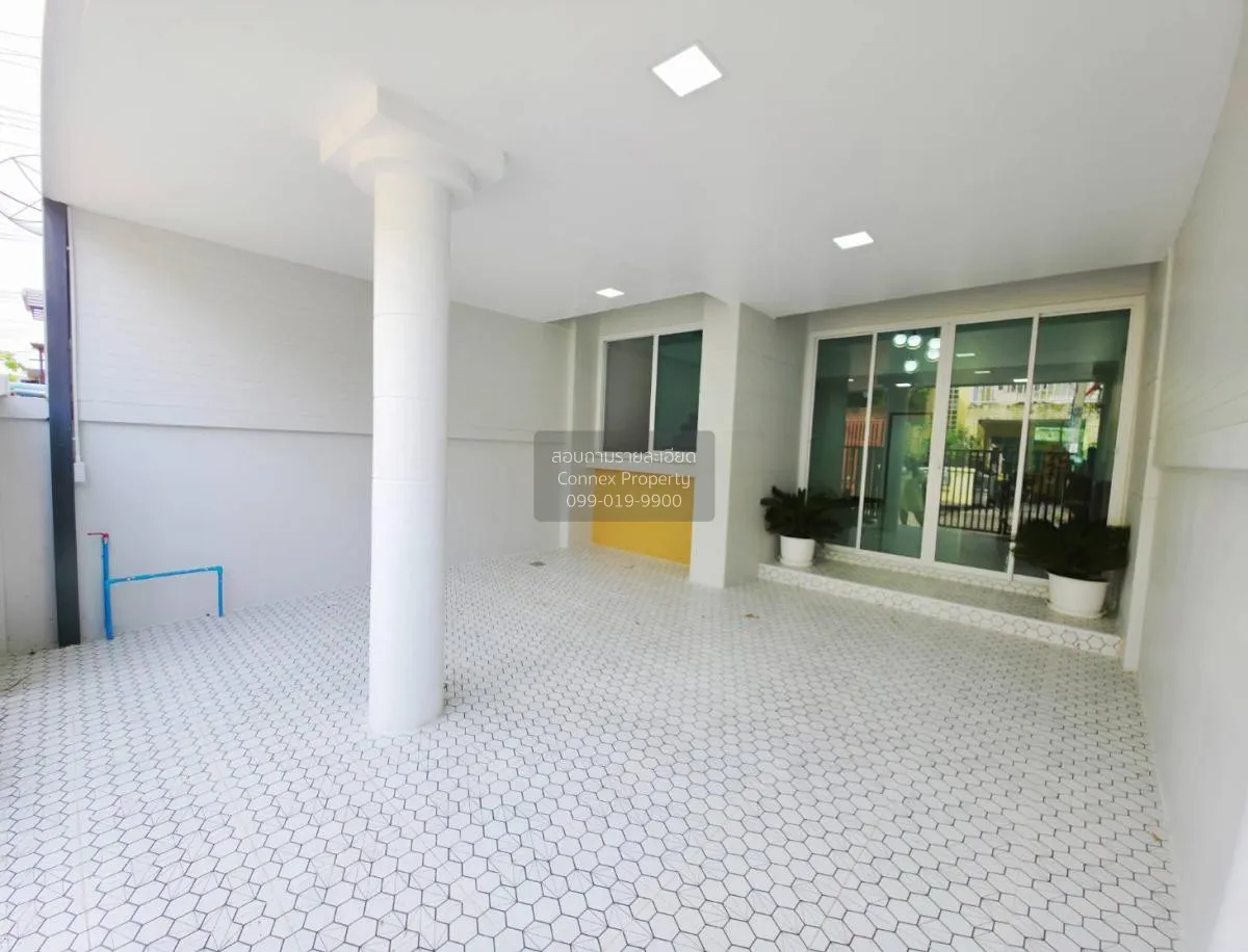 For Sale Townhouse/Townhome  , Muang Thong Thani Project 4 , newl 2