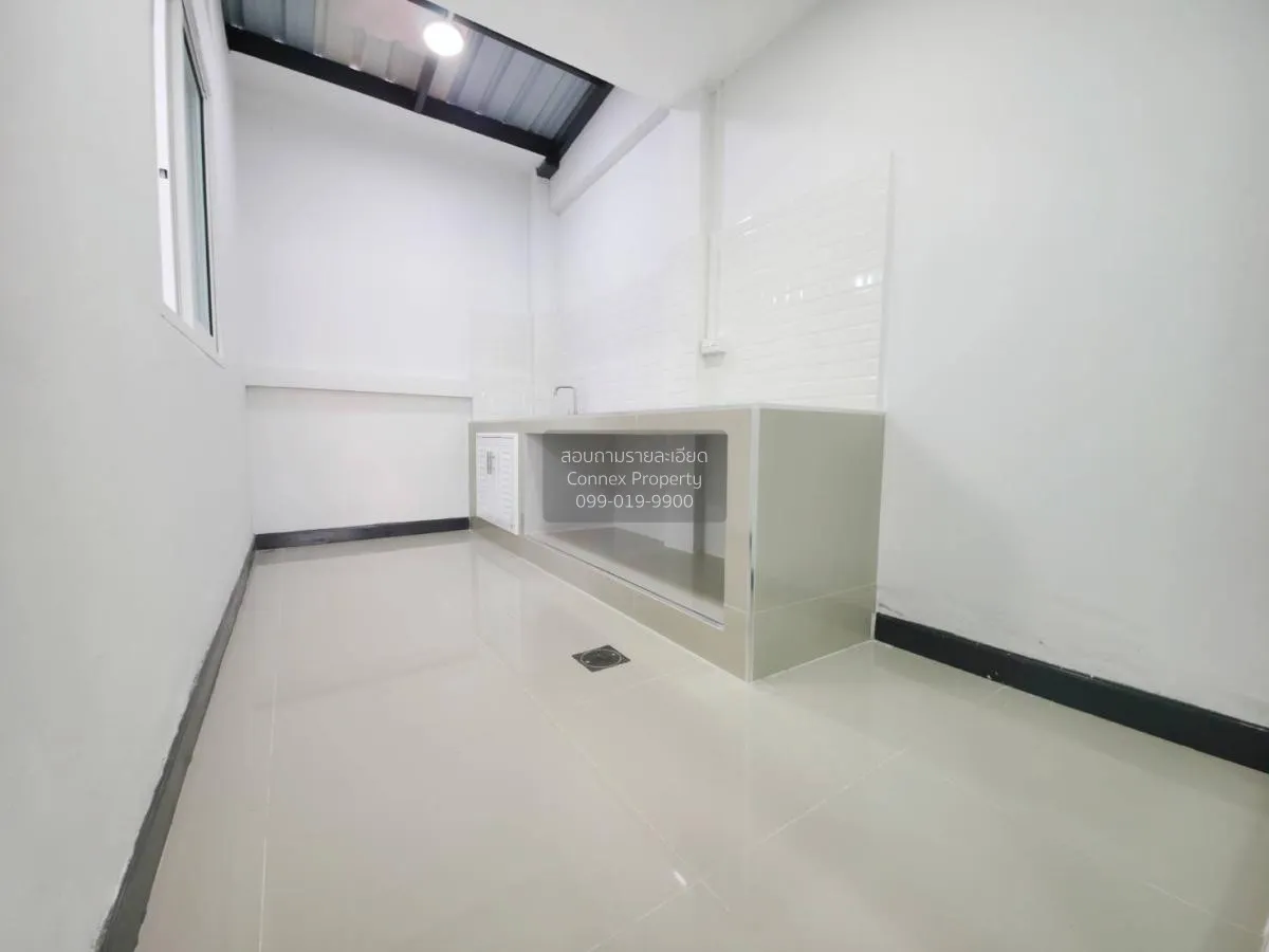 For Sale Townhouse/Townhome  , Muang Thong Thani Project 4 , newl