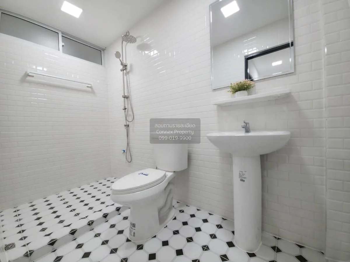 For Sale Townhouse/Townhome  , Muang Thong Thani Project 4 , newl