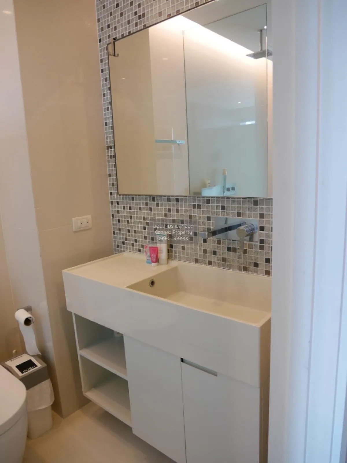 เช่าคอนโด  เดอะ รูม สุขุมวิท 21 BTS-อโศก คลองเตยเหนือ เขต วัฒนา ก