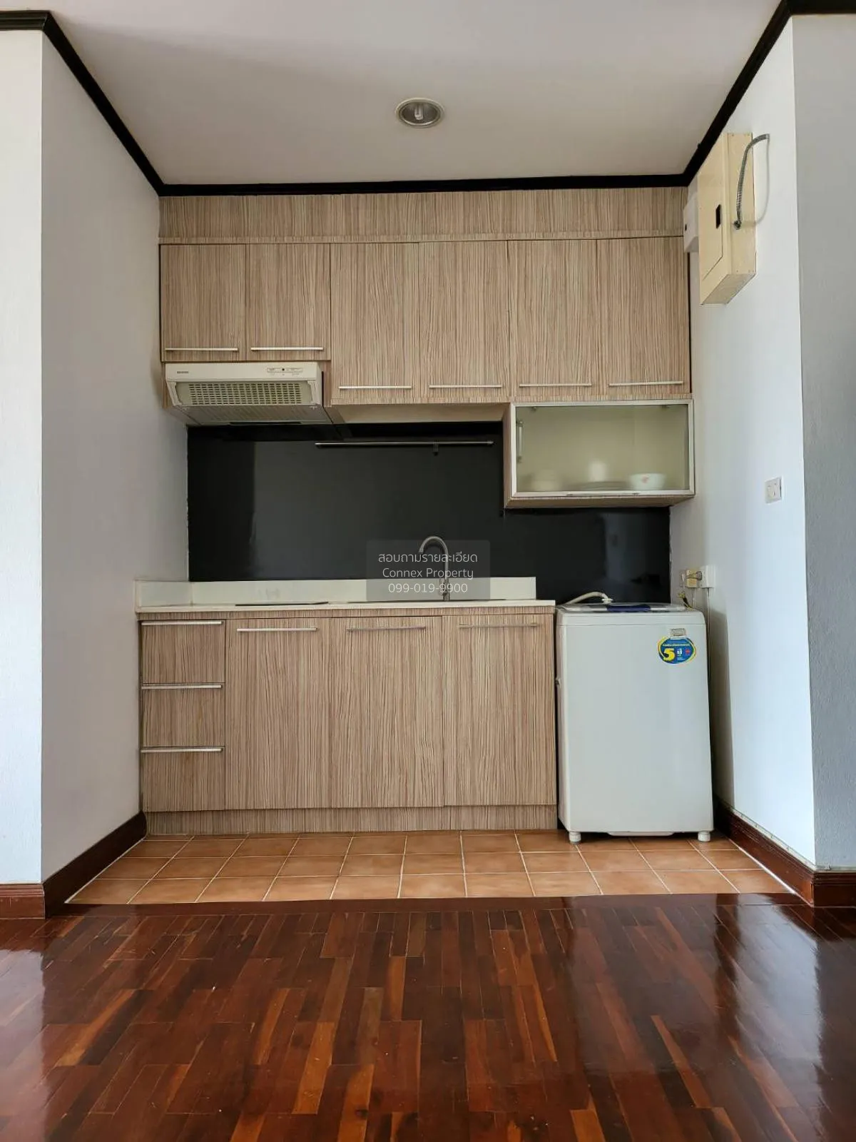 ขายคอนโด  ซิตี้ รีสอร์ท สุขุมวิท 49 BTS-พร้อมพงษ์ คลองตันเหนือ เข