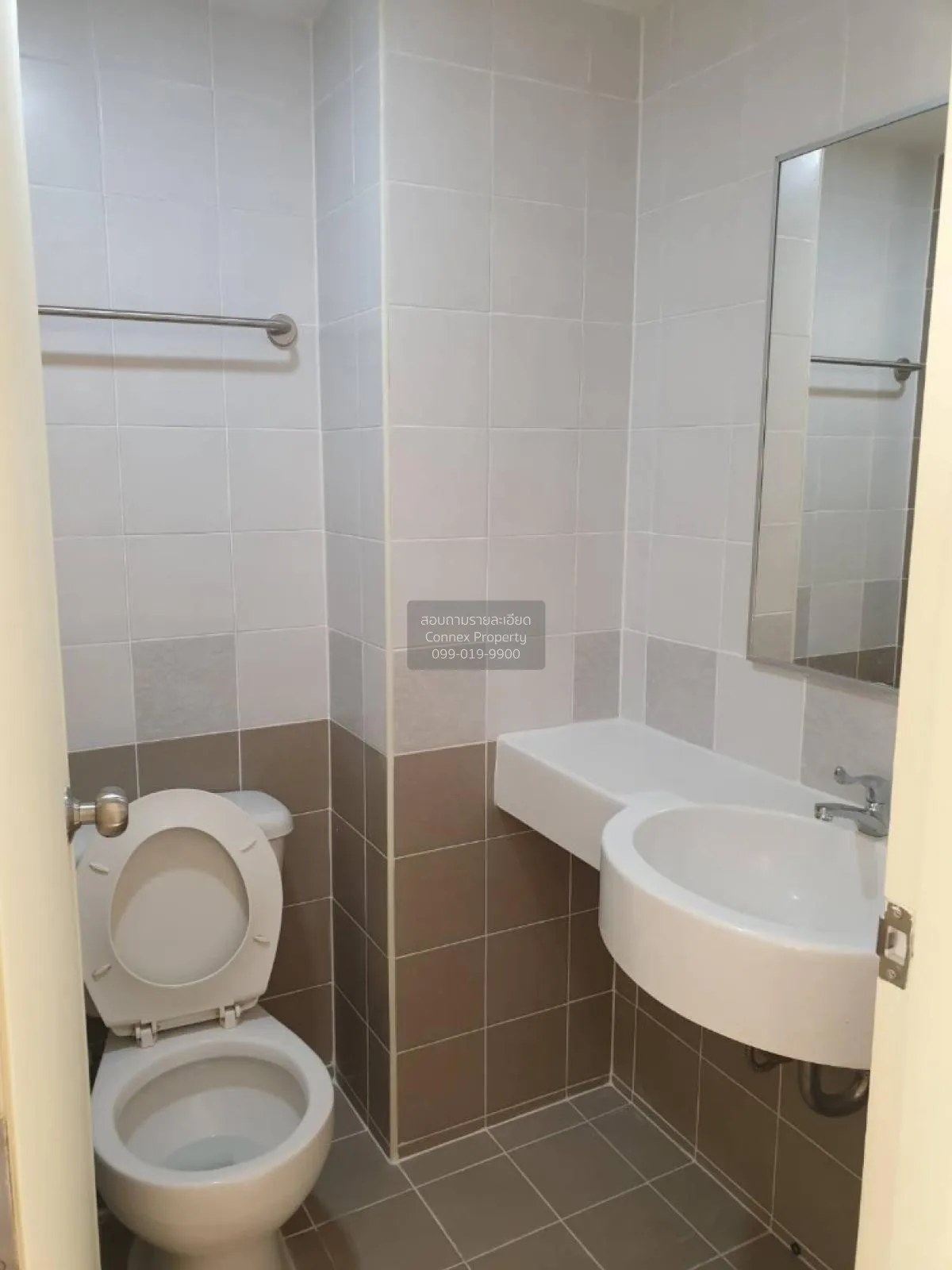 เช่าคอนโด  ลุมพินี คอนโดทาวน์ บดินทรเดชา-รามคำแหง วังทองหลาง เขต  4