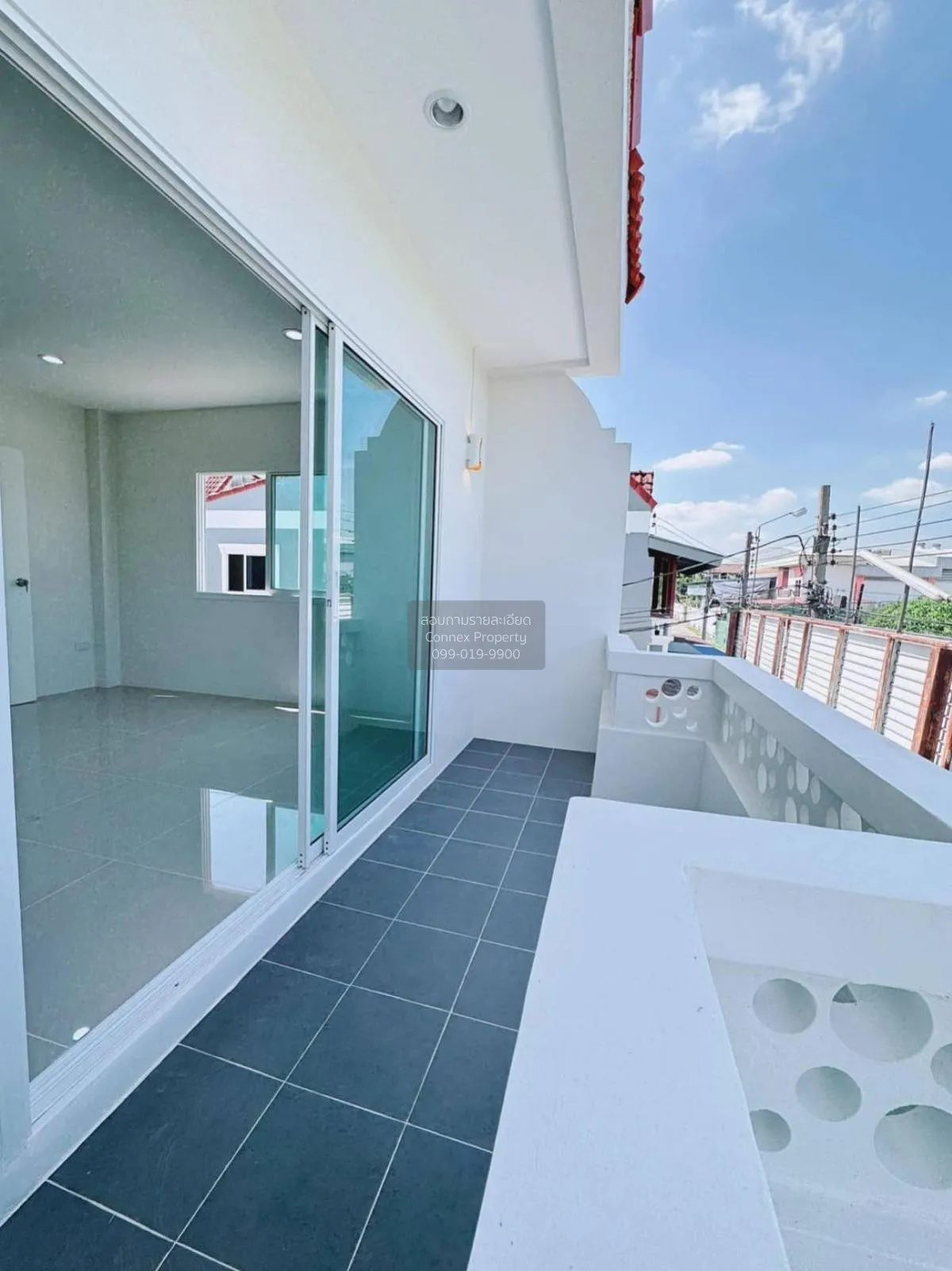 ขายทาวน์เฮ้าส์/ทาวน์โฮม  บ้านรุ่งนภา 1 เศรษฐกิจ 39 ห้องมุม รีโนเว