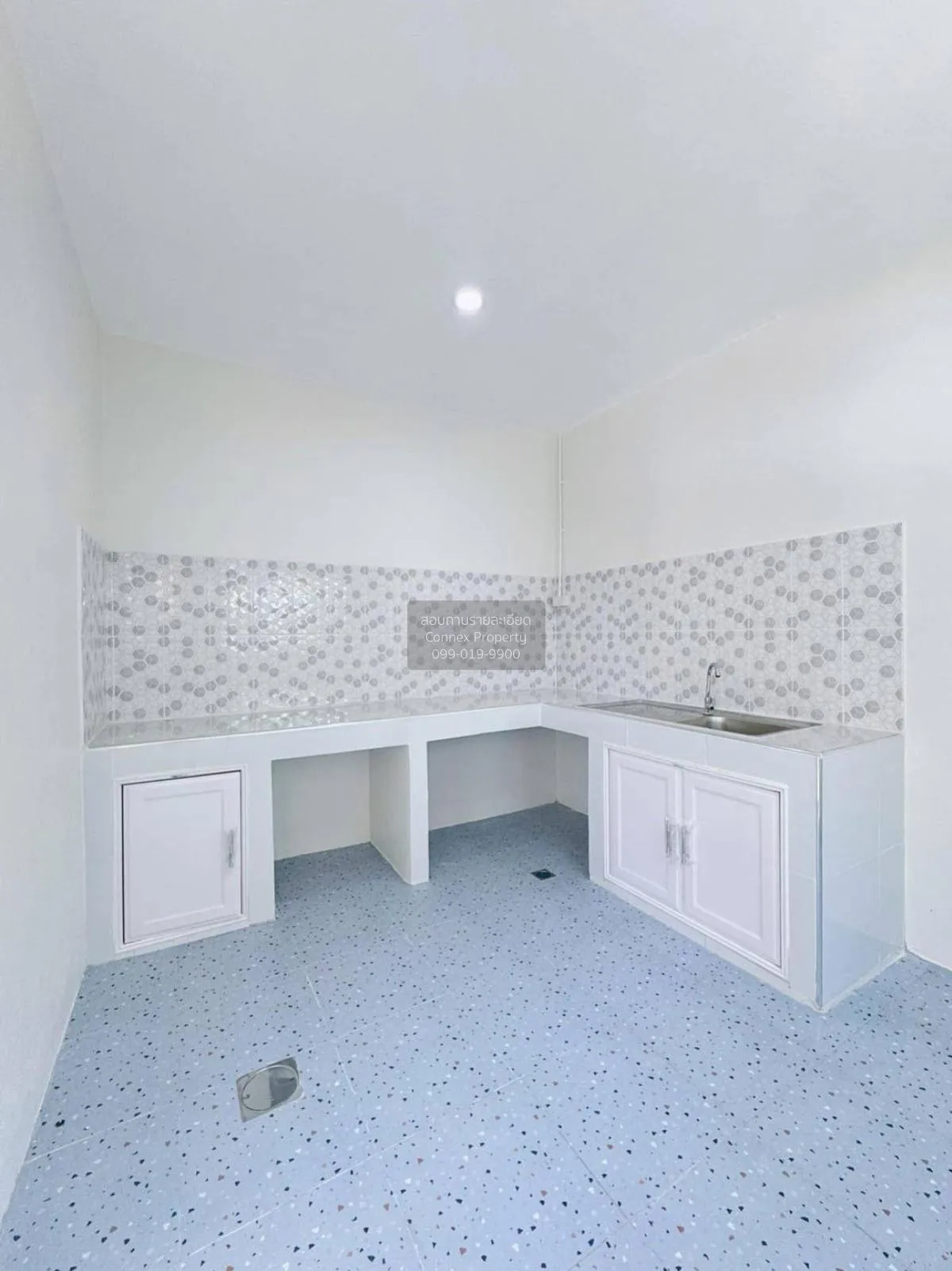 ขายทาวน์เฮ้าส์/ทาวน์โฮม  บ้านรุ่งนภา 1 เศรษฐกิจ 39 ห้องมุม รีโนเว