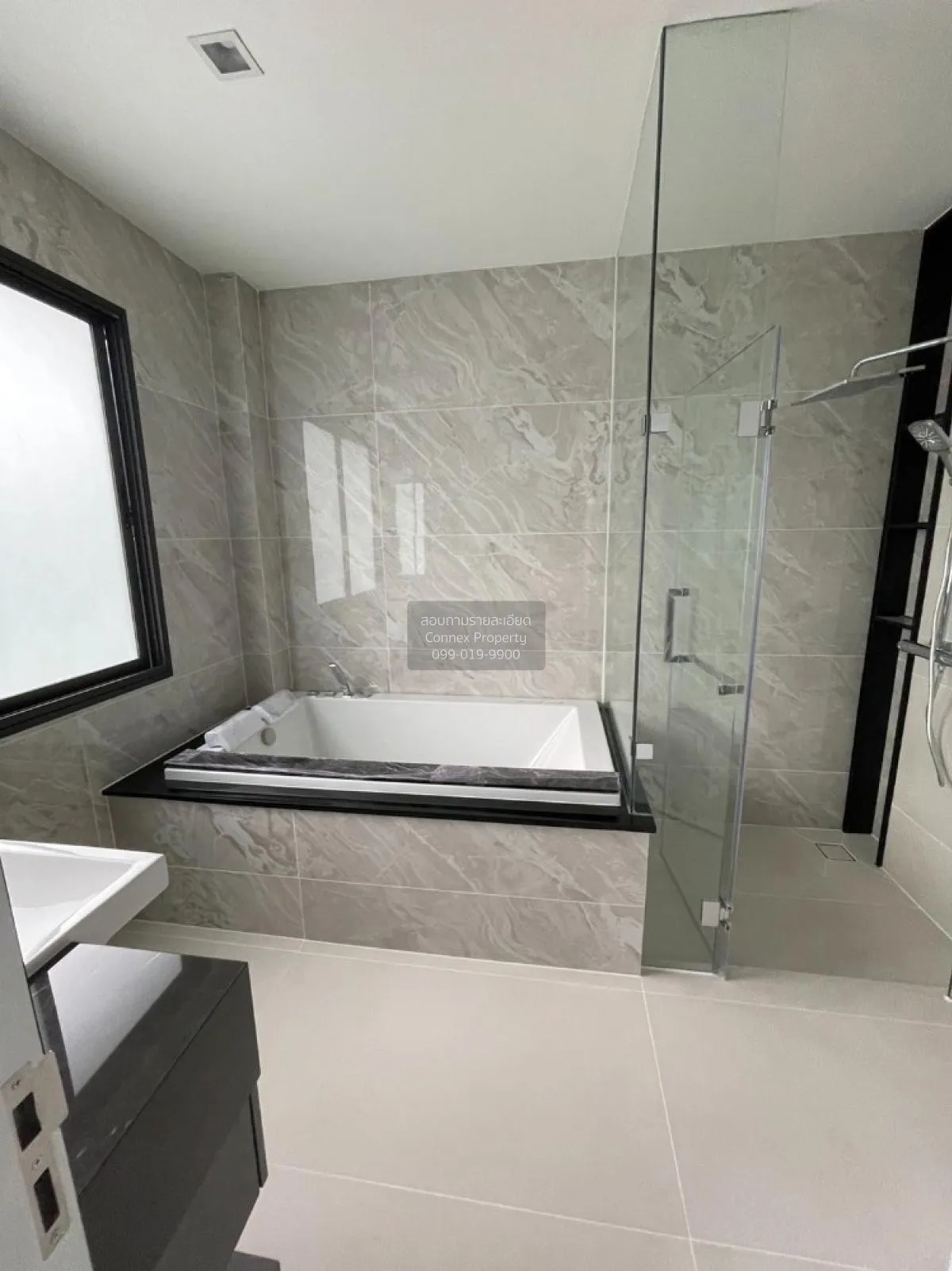 ขายบ้าน  แกรนด์ บางกอก บูเลอวาร์ด พระราม 9 – ศรีนครินทร์ สะพานสูง 4