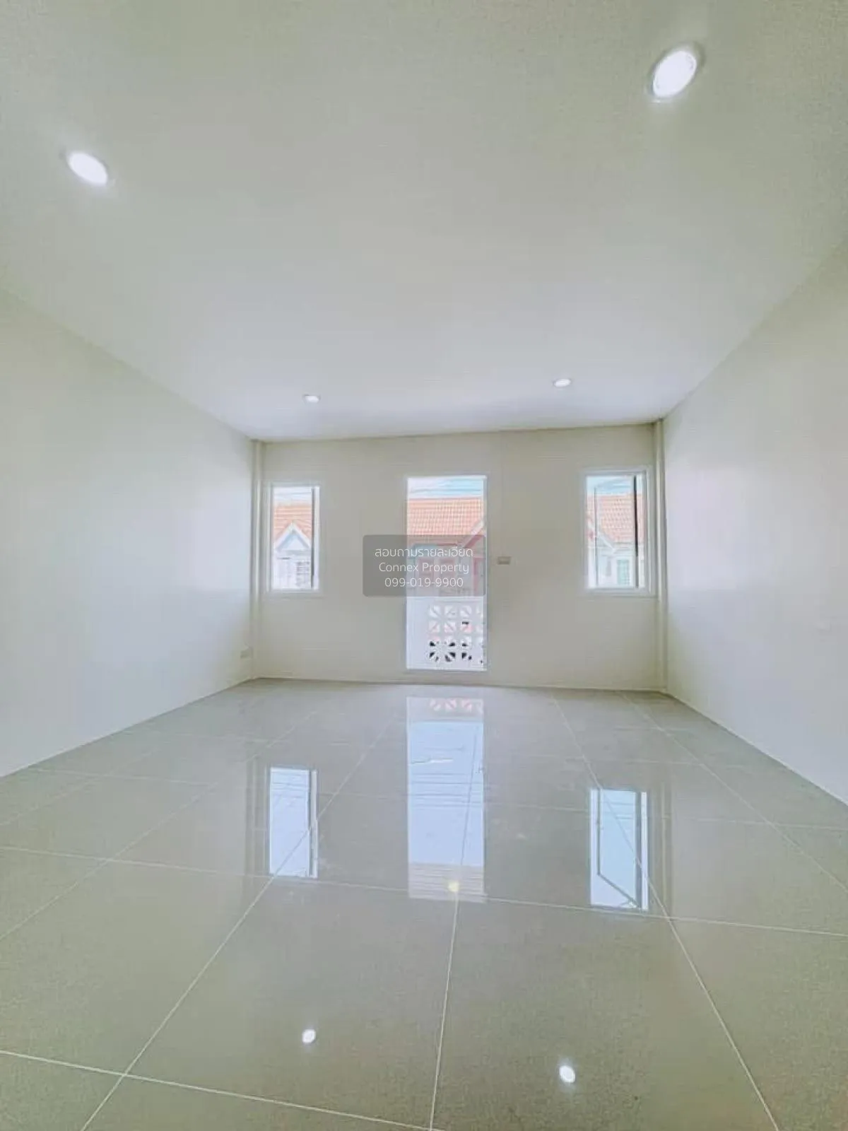 For Sale Townhouse/Townhome  , Phong Sirichai 1 , newly renovated