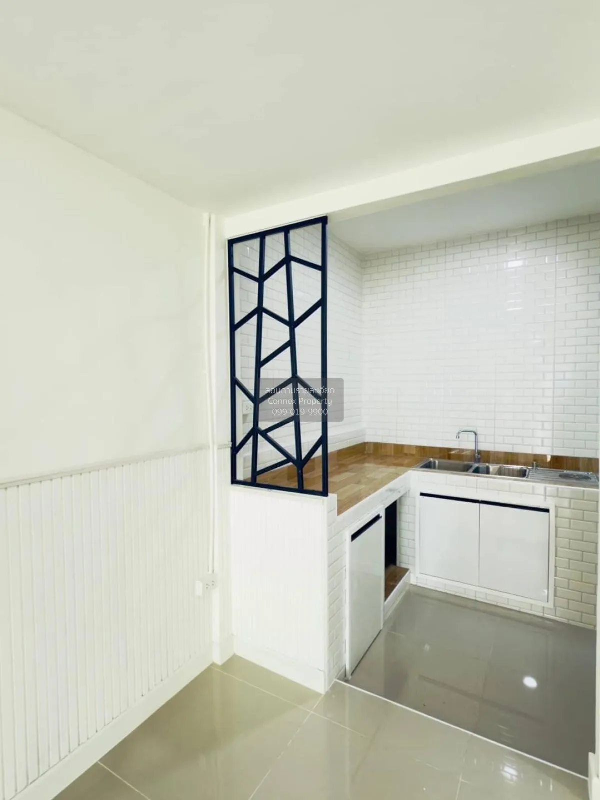 ขายทาวน์เฮ้าส์/ทาวน์โฮม  บ้านปาริฉัตร บางเลน รีโนเวทใหม่ บางเลน บ