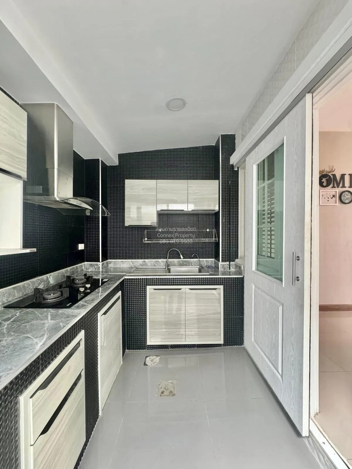 ขายทาวน์เฮ้าส์/ทาวน์โฮม  โกลเด้น ทาวน์ บางนา-สวนหลวง ดอกไม้ เขต ป