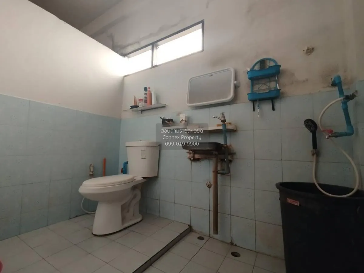 ขายทาวน์เฮาส์ 3 ชั้น ใน ซอย บ้านโปร่ง 18 จังหวัด สมุทรปราการ บางโ