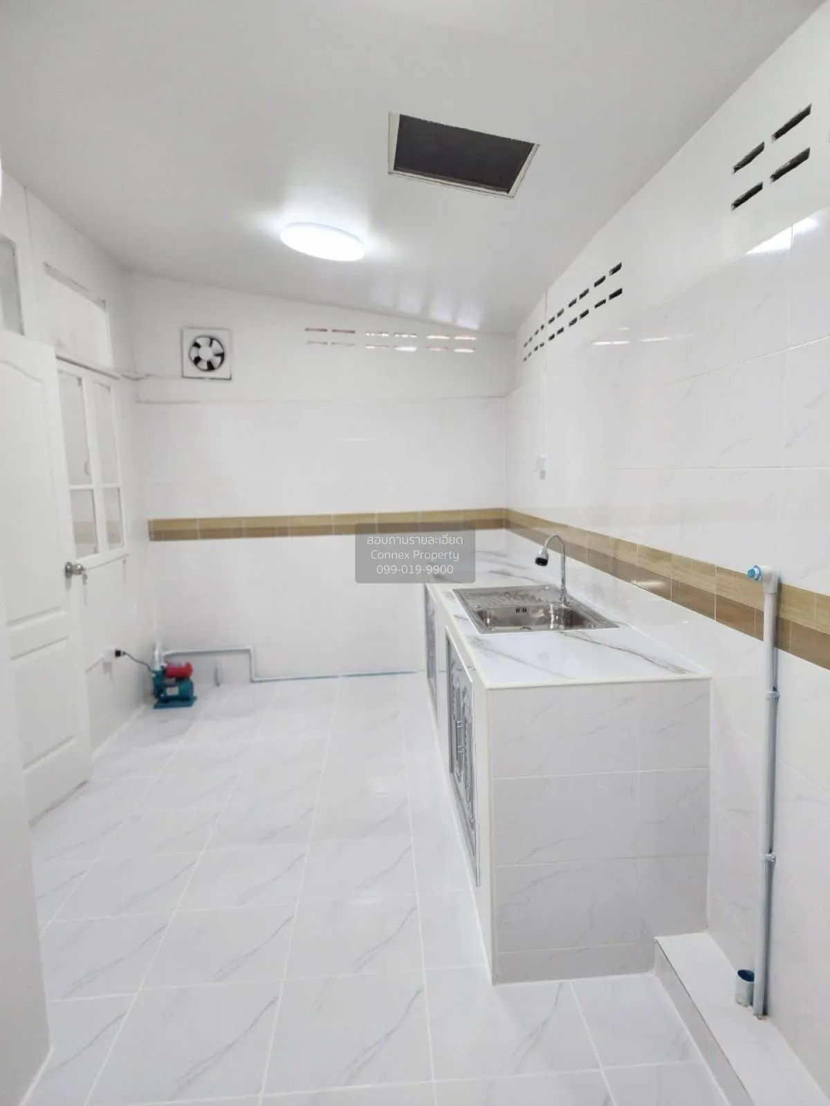 For Sale Townhouse/Townhome  , Lally Ville Srinakarin - Teparak ,