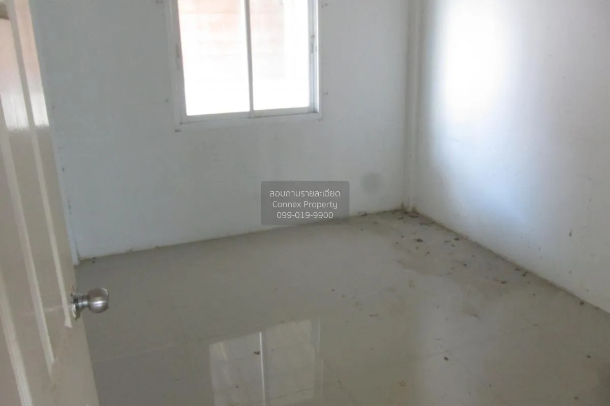 ขายทาวน์เฮ้าส์/ทาวน์โฮม  แผ่นดินทอง ลิฟวิ่งโฮม มาบยางพร ปลวกแดง ร 4