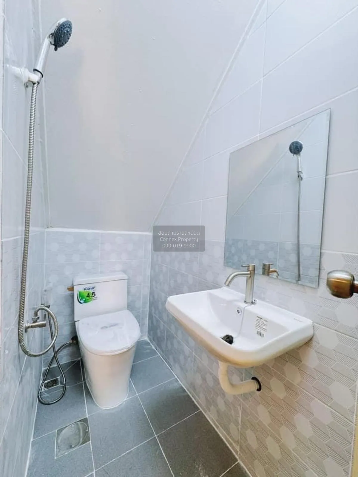 For Sale Townhouse/Townhome  , Pongsirichai 2 , newly renovated ,