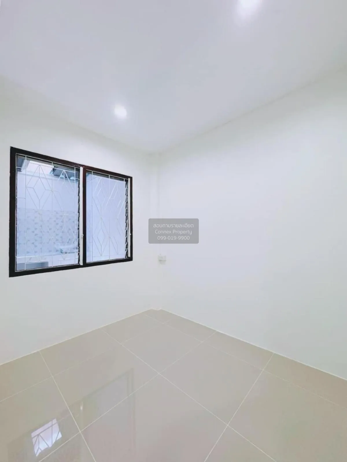 For Sale Townhouse/Townhome  , Pongsirichai 2 , newly renovated ,