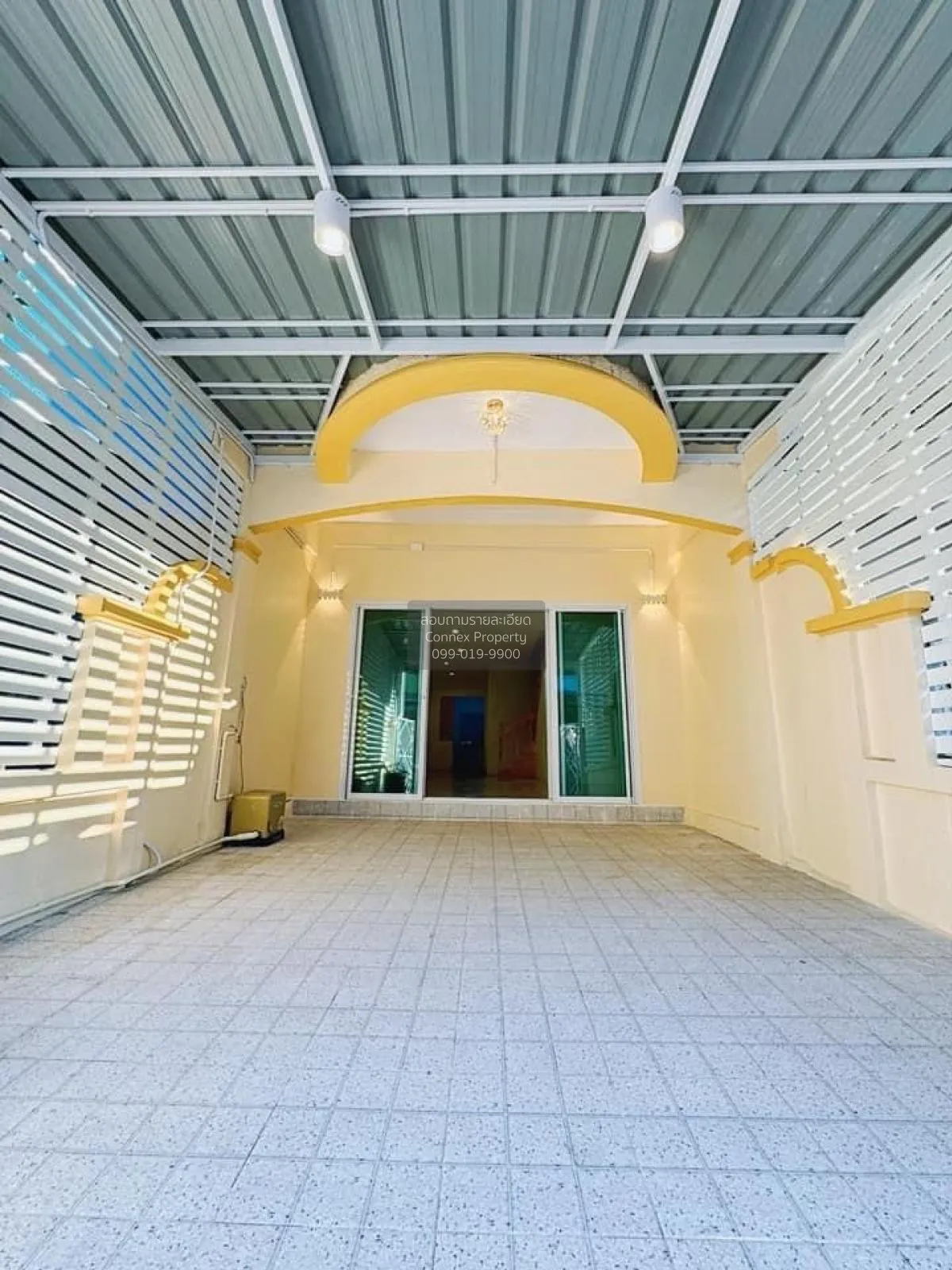 For Sale Townhouse/Townhome  , Pongsirichai 2 , newly renovated , 2