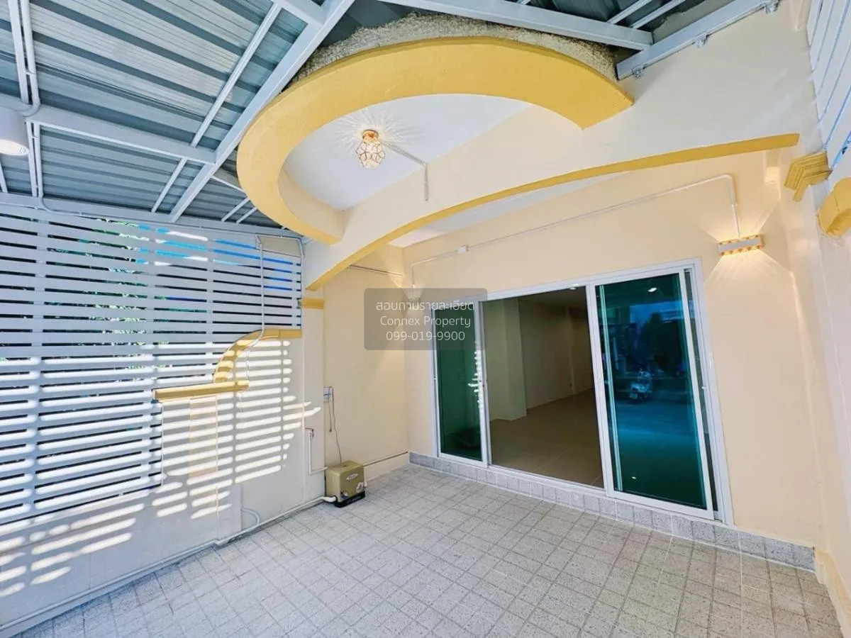 For Sale Townhouse/Townhome  , Pongsirichai 2 , newly renovated , 3