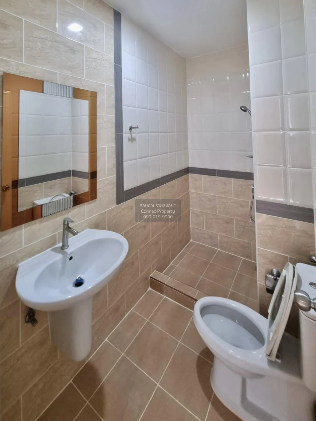 For Sale Townhouse/Townhome  , Golden Town Chaiyaphruek – Wongwae