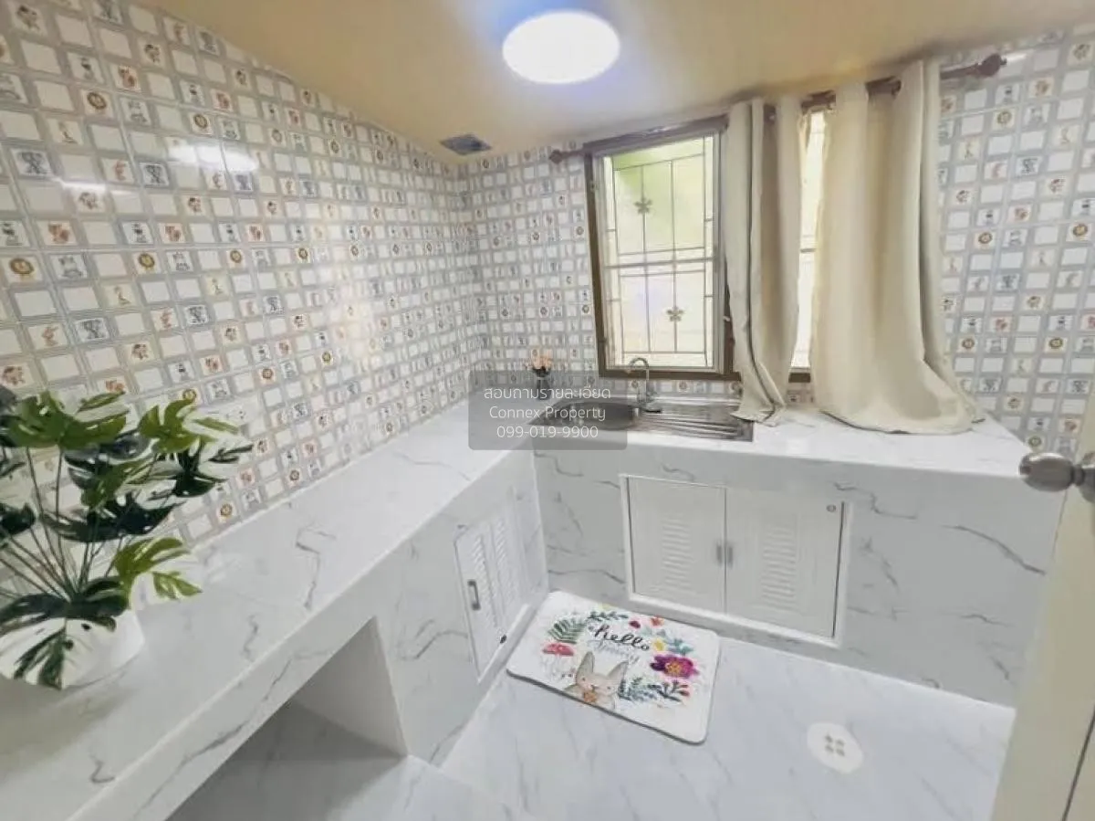 For Sale Townhouse/Townhome  , Baan Eua-Athorn Yuwitthaya 12 , Kr