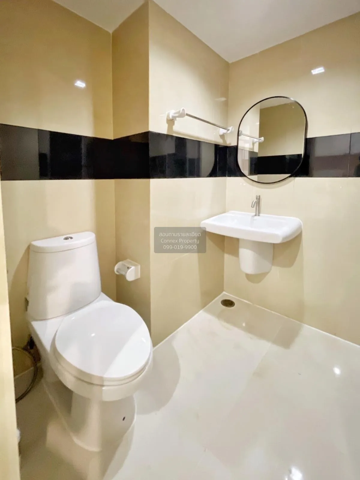 For Sale Condo , Iris Avenue Onnut - Wongwaen , ARL-Lat Krabang , 4