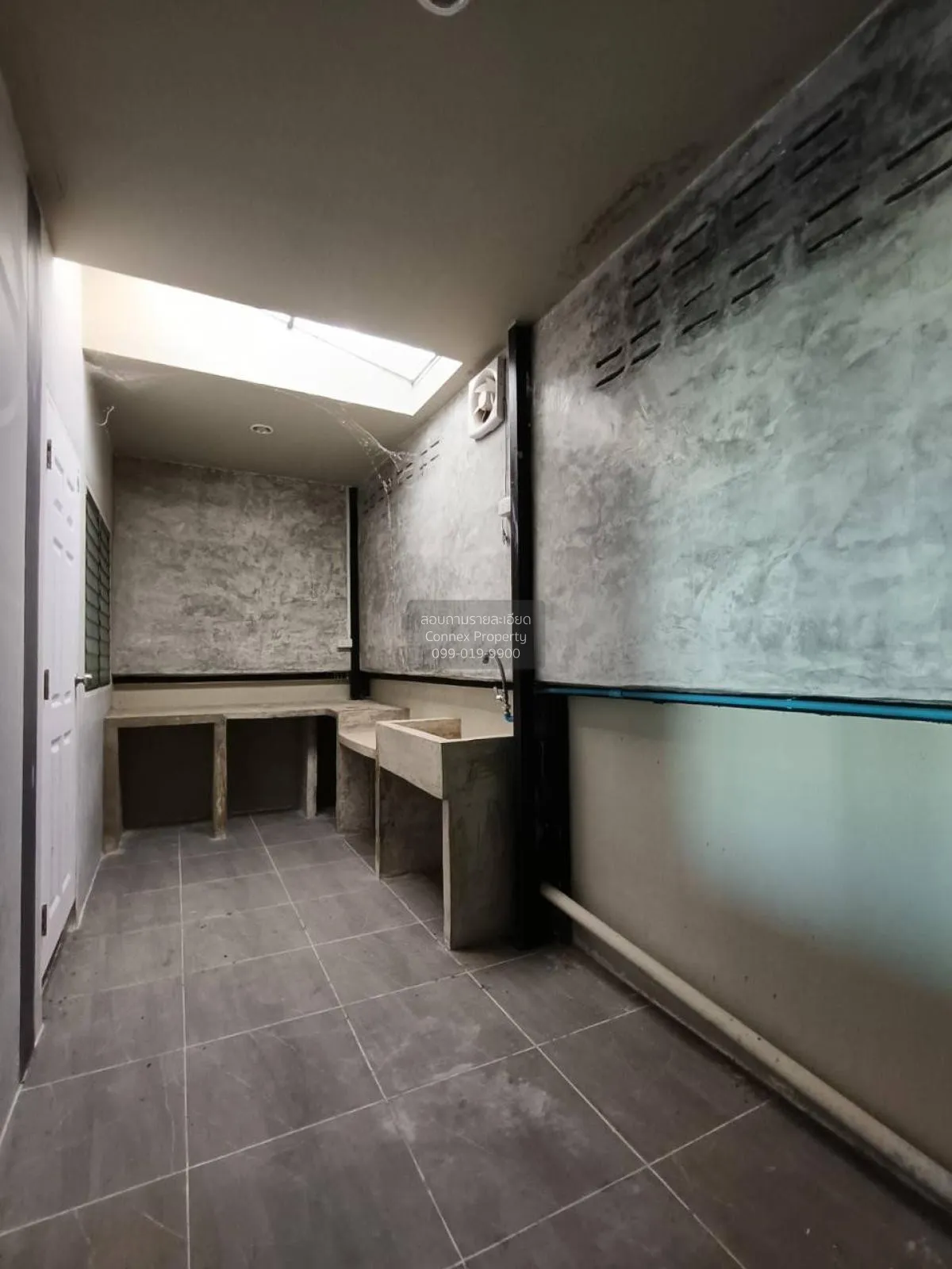 For Sale Townhouse/Townhome  , Pasiri Tara 5 , nice view , Phai T