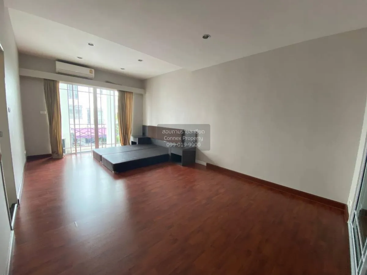 For Rent Townhouse/Townhome  , Leon Sukhumvit 62 , BTS-Bang Chak 