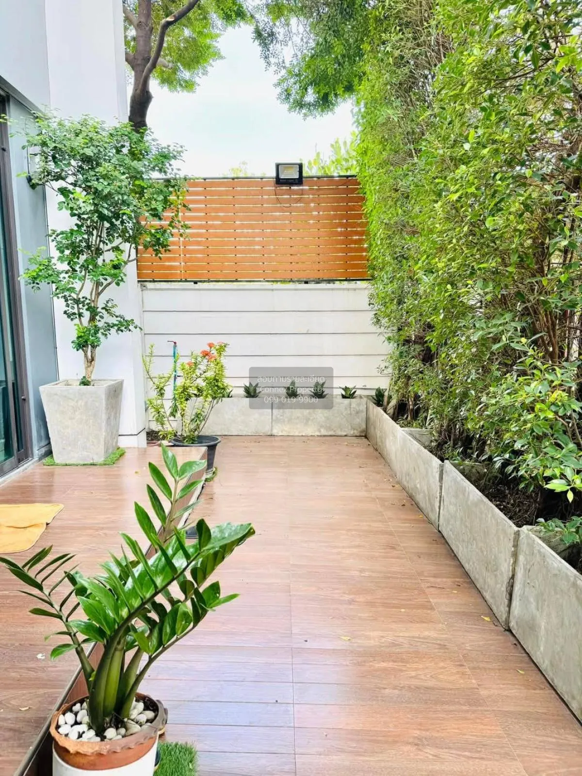 For Sale Townhouse/Townhome  , The O Zone Petchkasem 53 , corner  2