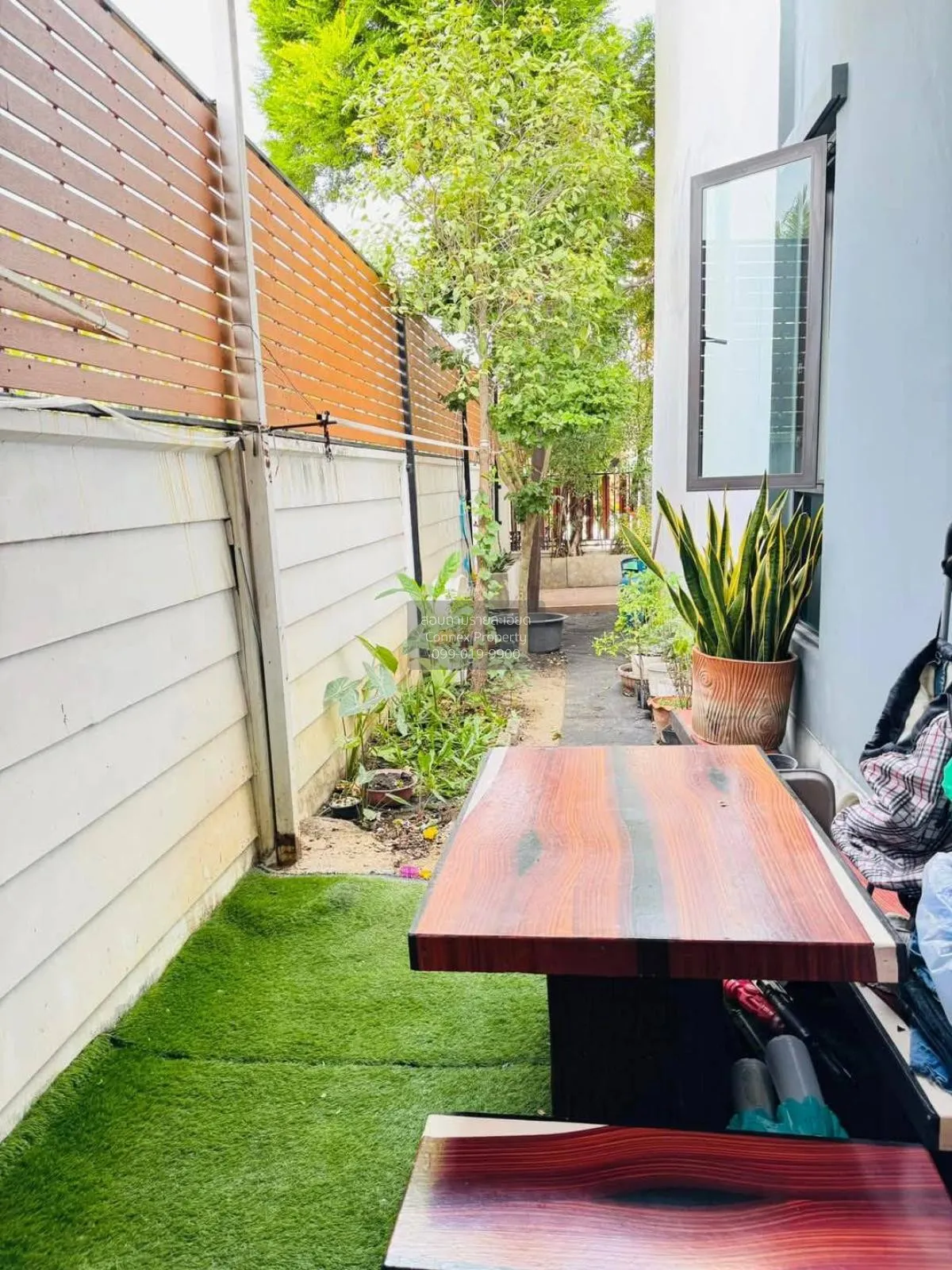 For Sale Townhouse/Townhome  , The O Zone Petchkasem 53 , corner 