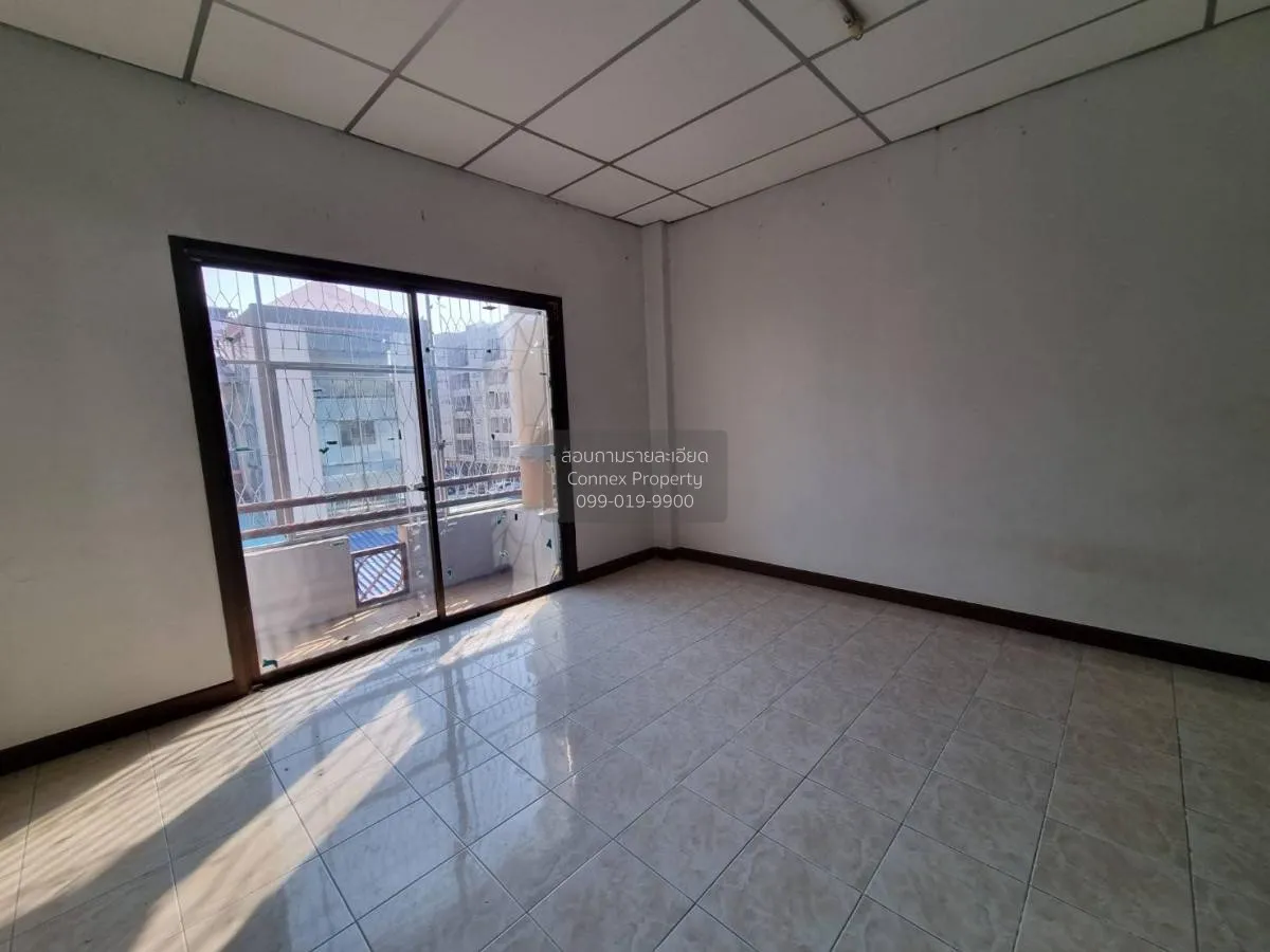 For Sale Commercial Building-Khlongluang Pathum Thani at Chatchai