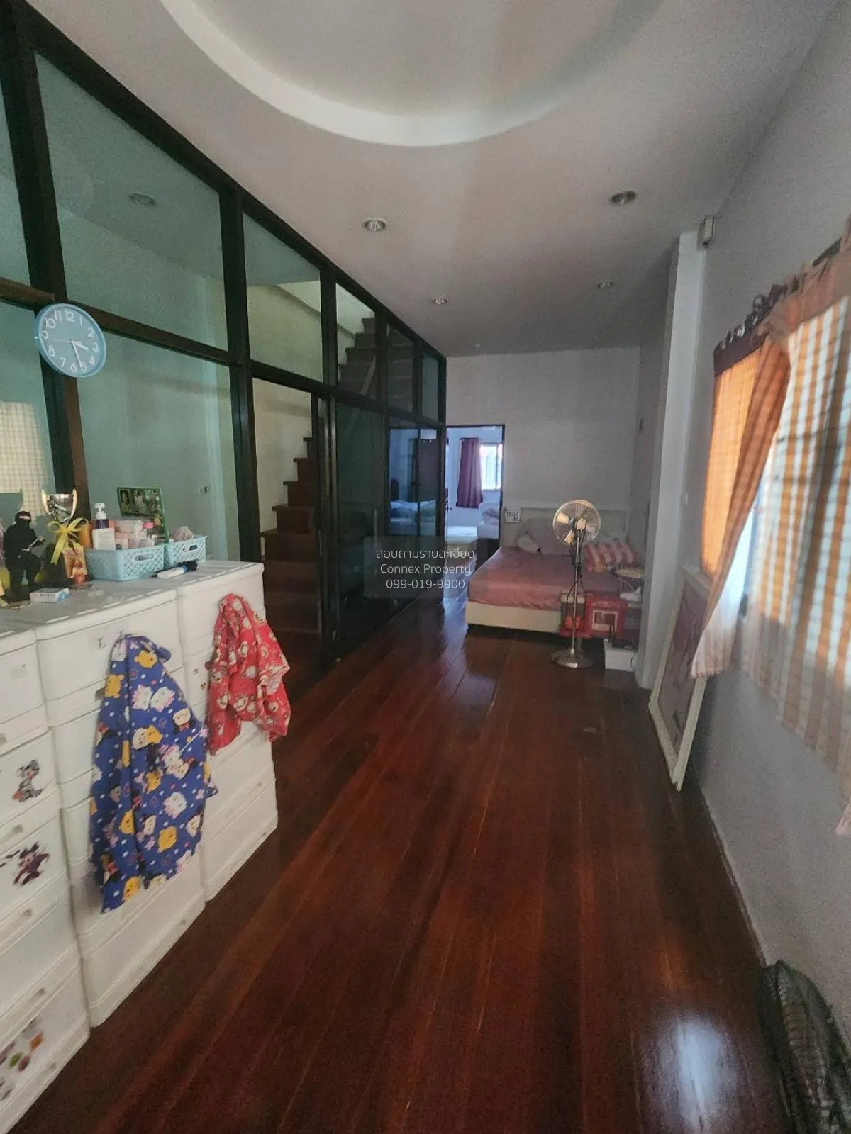 ขายขายอาคารพานิชย์ ถนนใหญ่ย่านฝั่งธน ใกล้สี่เเยกมไหสวรรค์ ดาวคะนอ