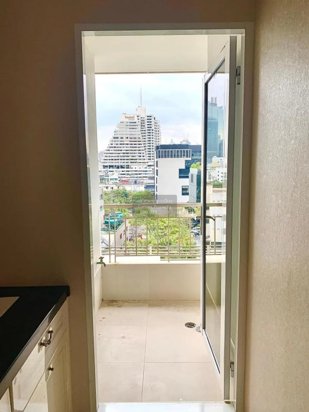 ขายคอนโด  ไอวี สาทร BTS-ช่องนนทรี สีลม เขต บางรัก กรุงเทพ CX-1157