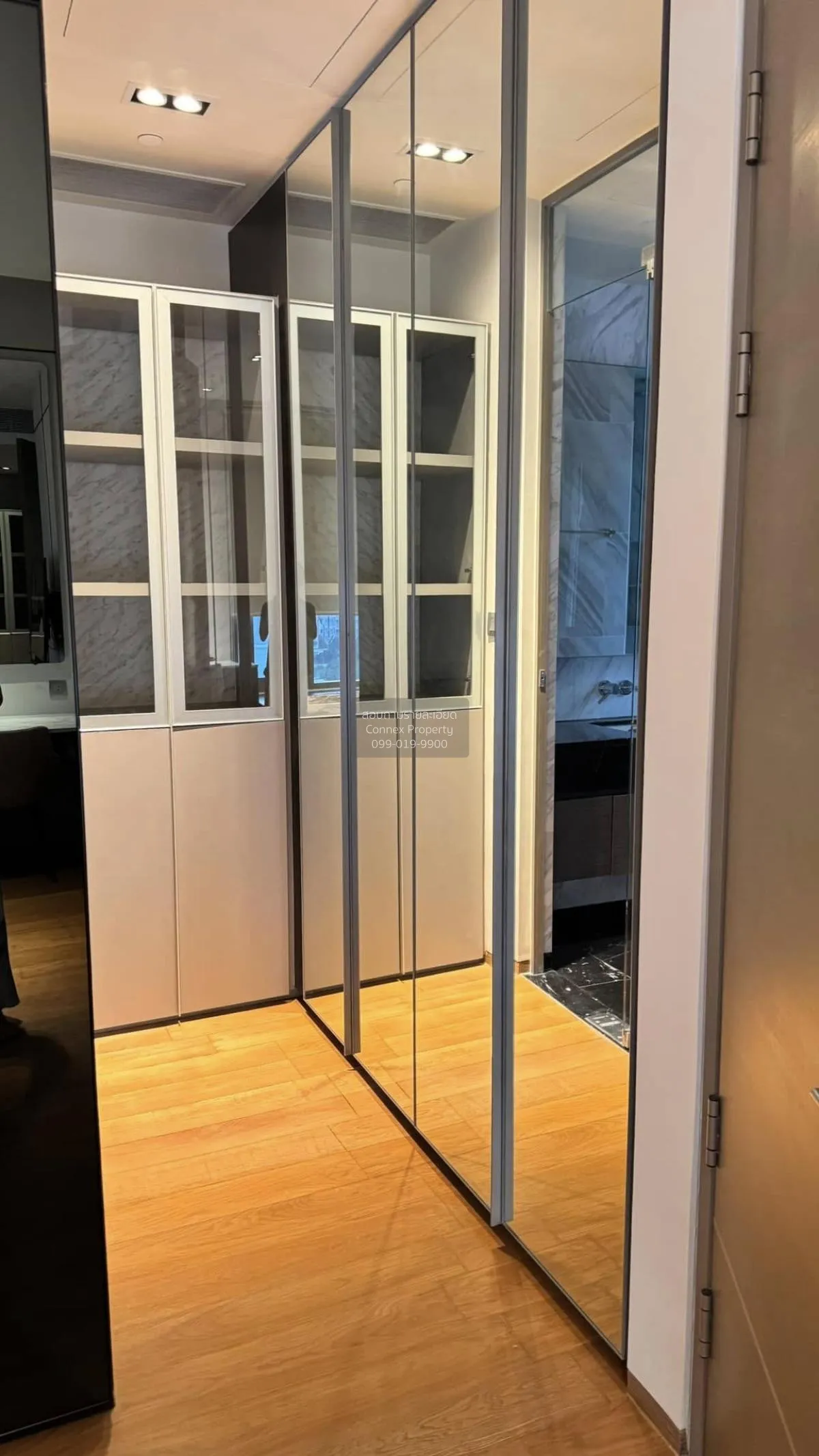 เช่าคอนโด  ศาลาแดง วัน BTS-ศาลาแดง สีลม เขต บางรัก กรุงเทพ CX-115